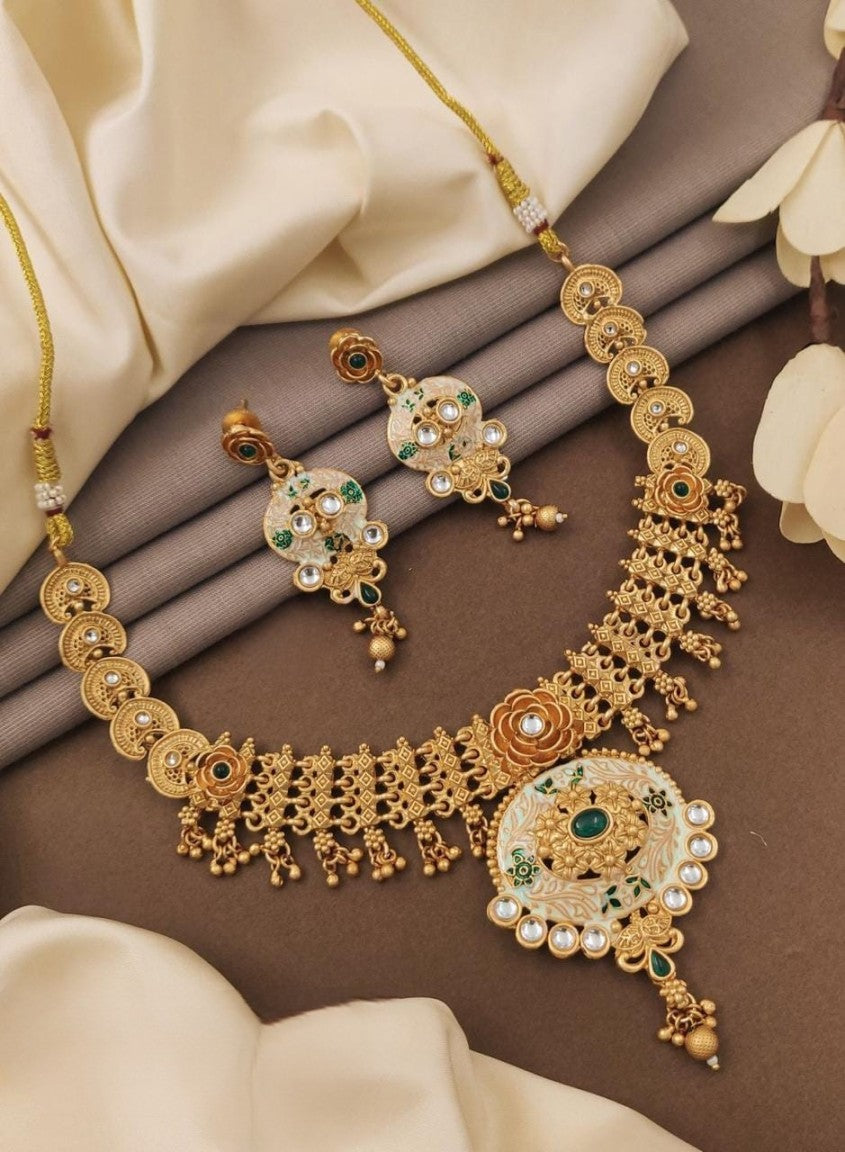 rajwadi necklace set with earrings – available in red and green stones