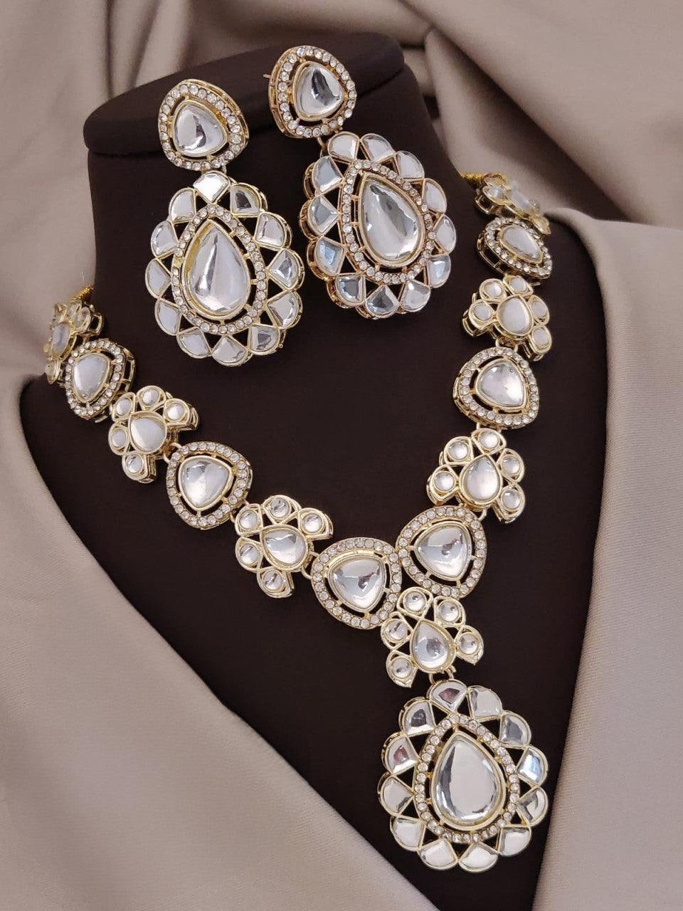 royal splendor: kundan, polki & diamond jewelry set