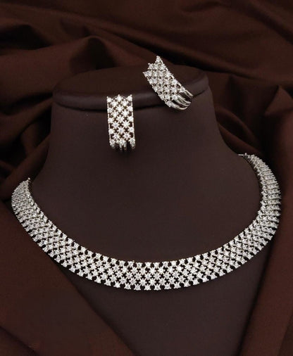 Sparkling Elegance: American Diamond Choker!