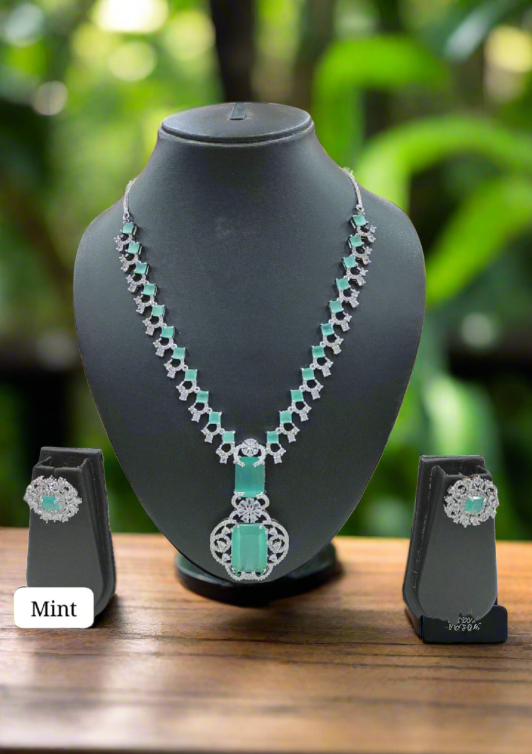 emerald elegance: premium american diamond necklace set