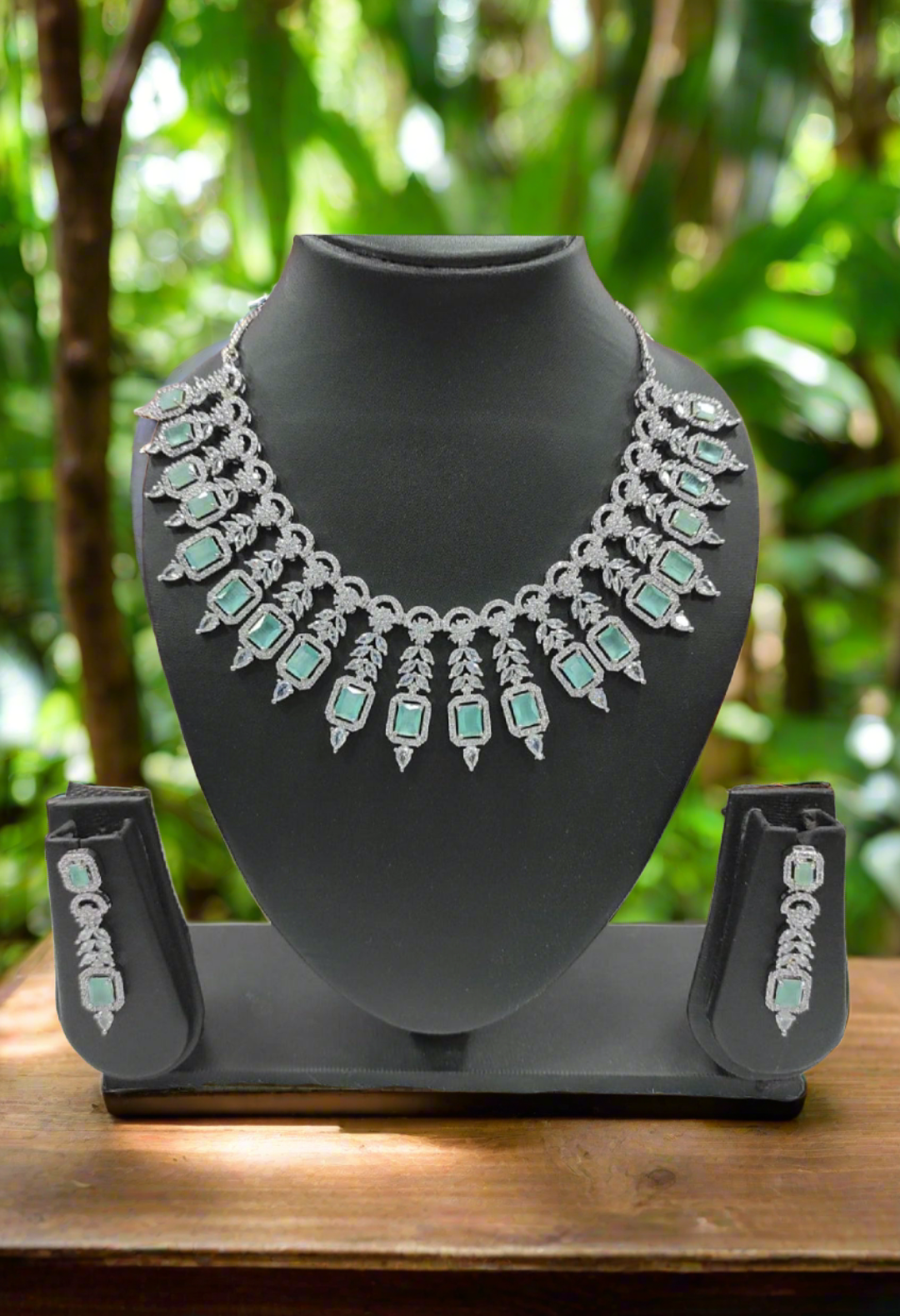 “radiant elegance: american diamond necklace set”