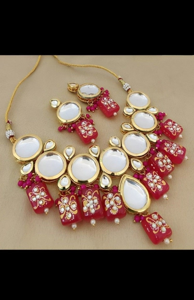 kundan choker with intricate back minakari