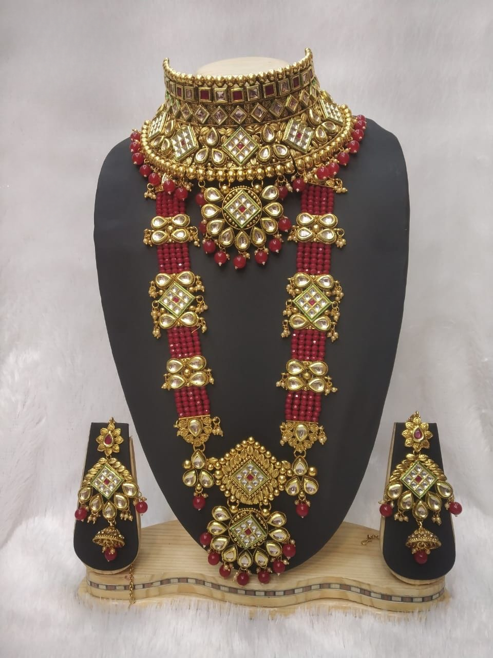 radiate timeless enchantment: exquisite kundan bridal jewelry set