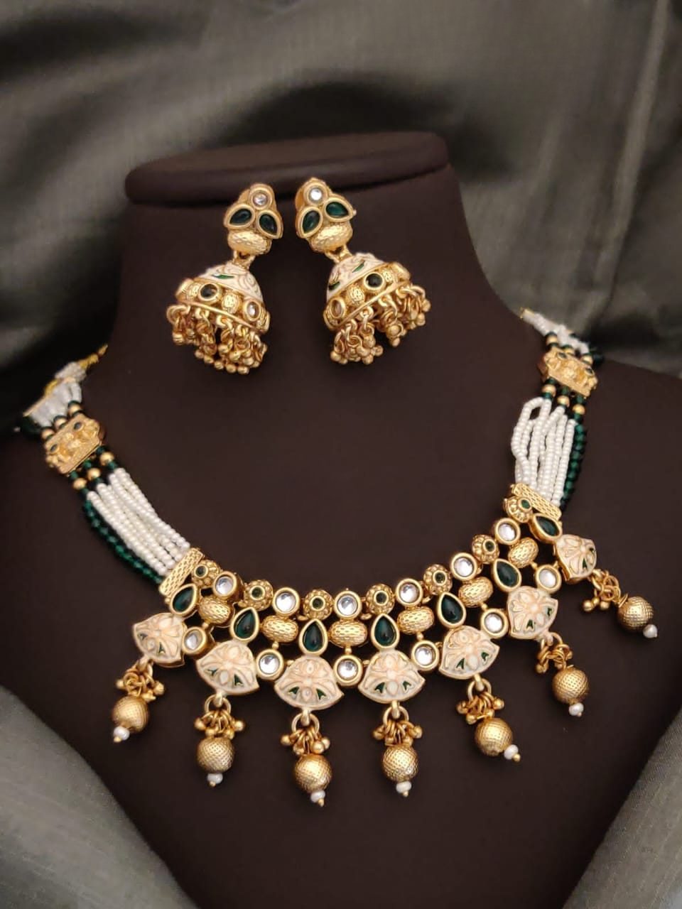 timeless traditions: elegant rajwadi necklace & earrings set