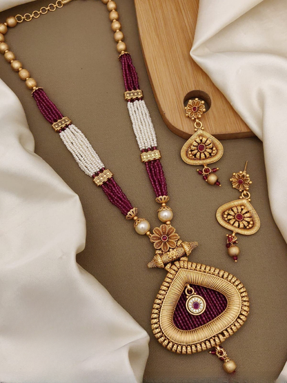 Majestic Rajwadi Crystal Moti Mala with Golden Pendant