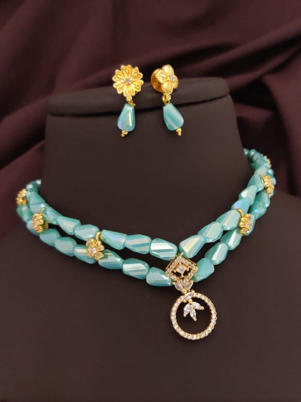 radiant royalty: designer crystal choker set