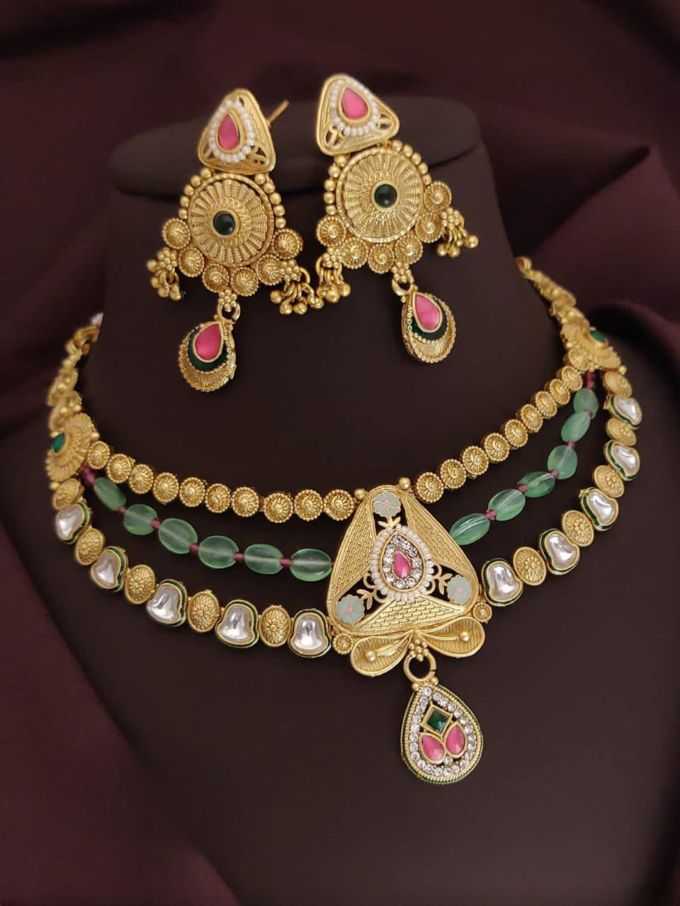 timeless splendor: high gold antique necklace and earrings ensemble