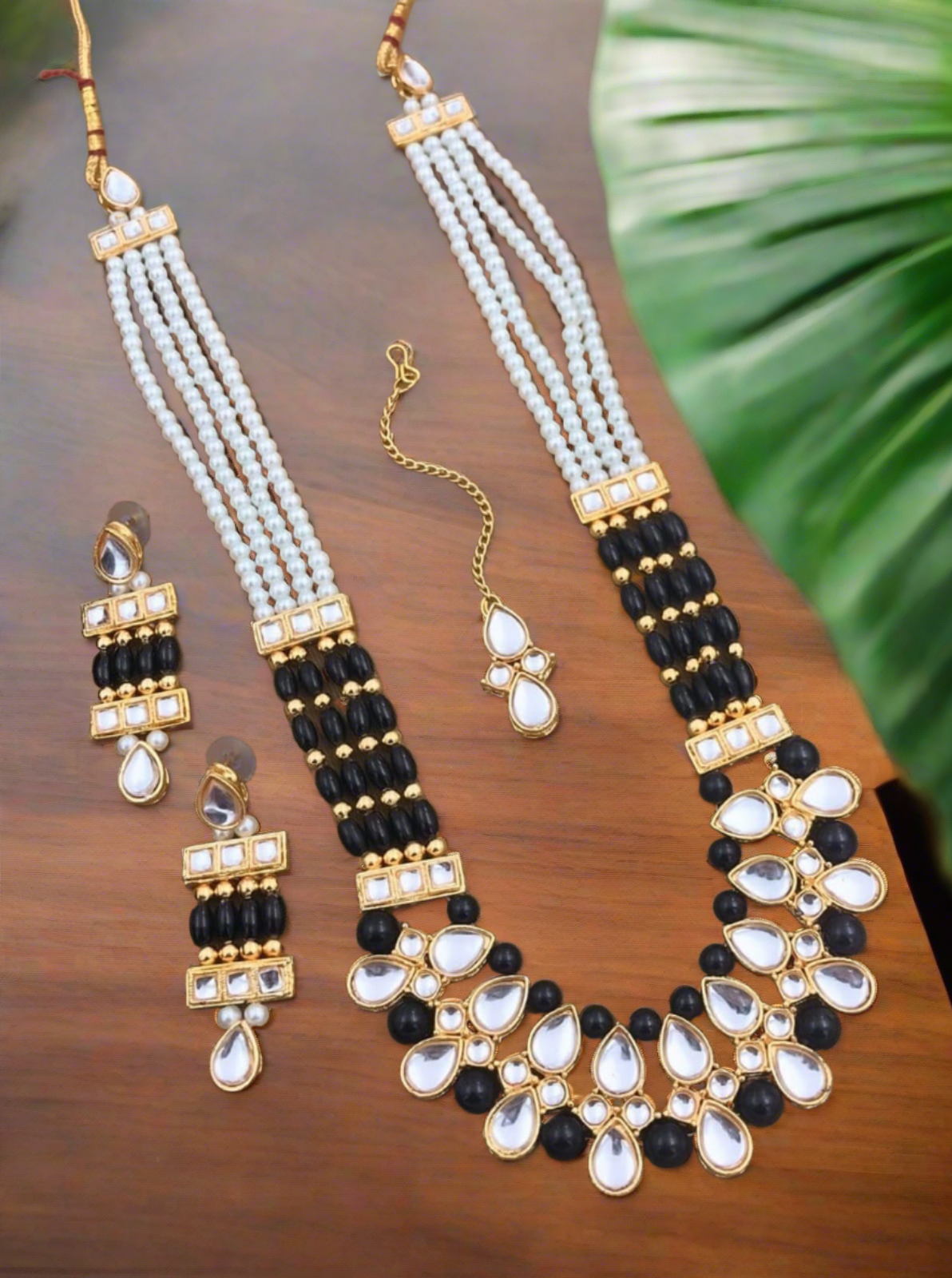 radiant crystal moti necklace set