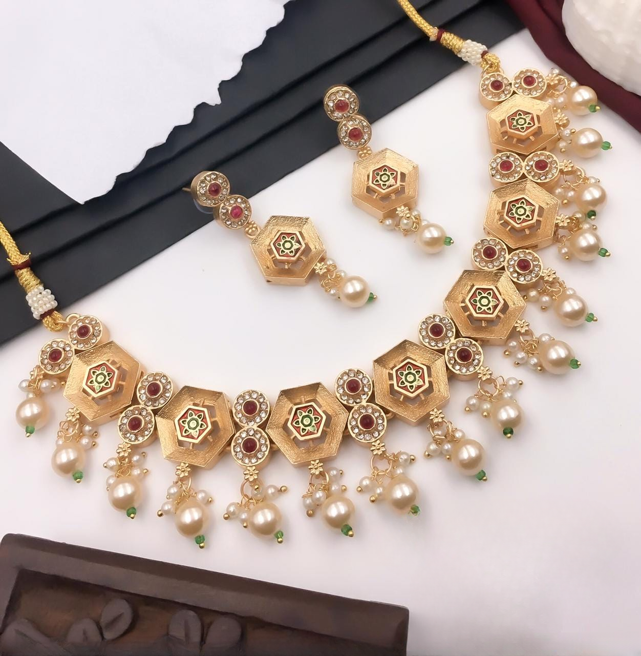 exclusive rajwadi kundan & stone jewelry set